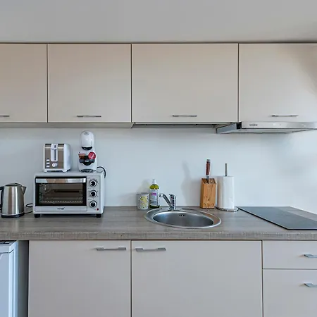 New Town Loft With Air Conditioning By Polo Apartment *
