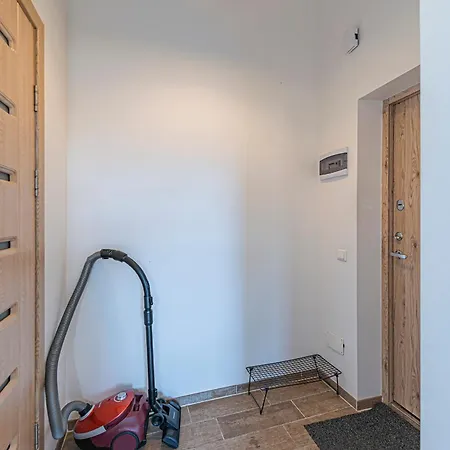 New Town Loft With Air Conditioning By Polo